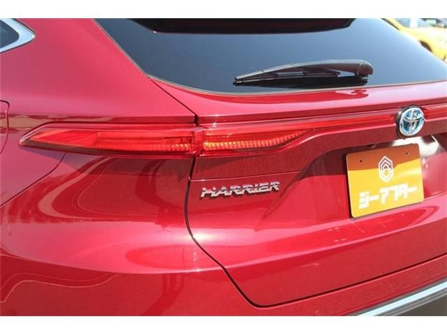 TOYOTA HARRIER HYBRID 2023 Image 31