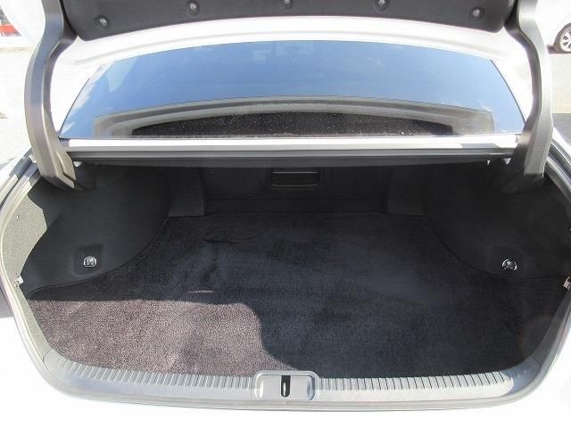 TOYOTA LEXUS ES300H 2024 Image 31