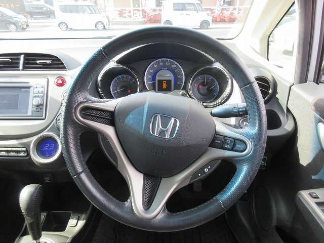 HONDA FIT HYBRID 2013 Image 31