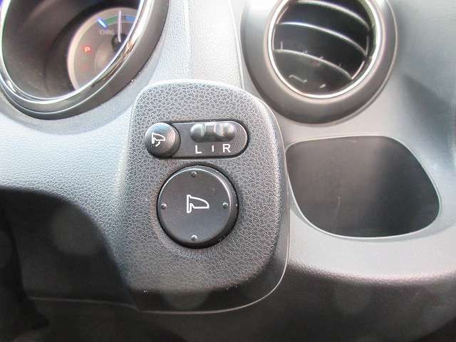 HONDA FIT HYBRID 2013 Image 31