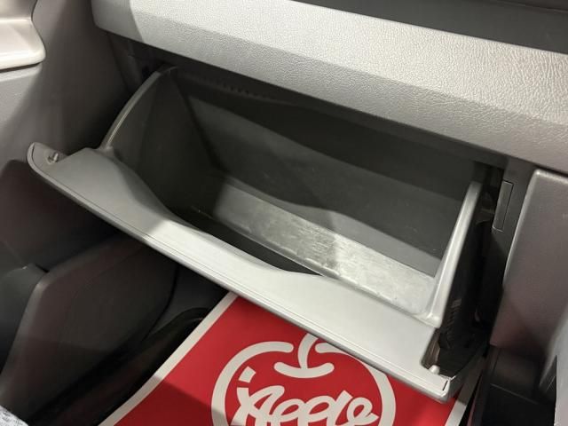 TOYOTA NOAH 2008 Image 31