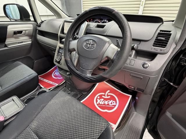 TOYOTA NOAH 2008 Image 31