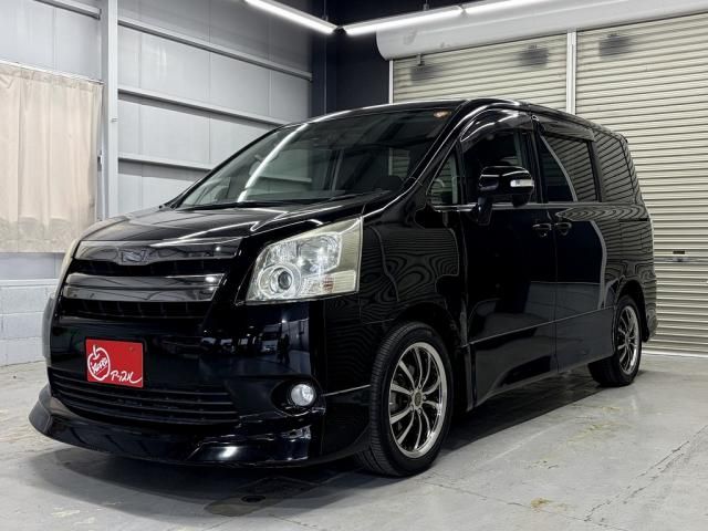 TOYOTA NOAH 2008 Image 31