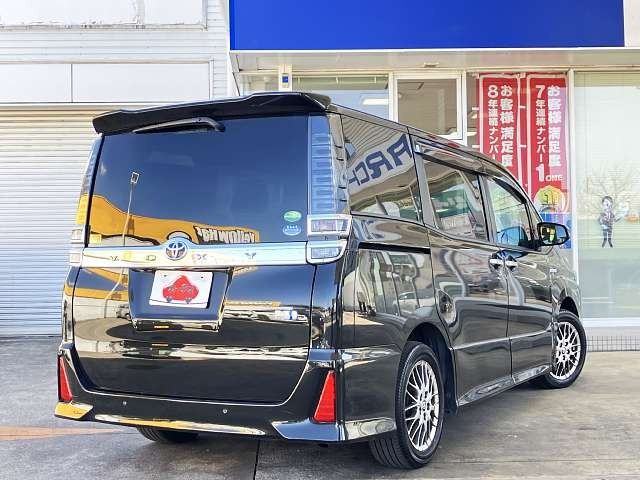 TOYOTA VOXY HYBRID 2019 Image 31