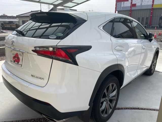 TOYOTA LEXUS NX200T AWD 2017 Image 31