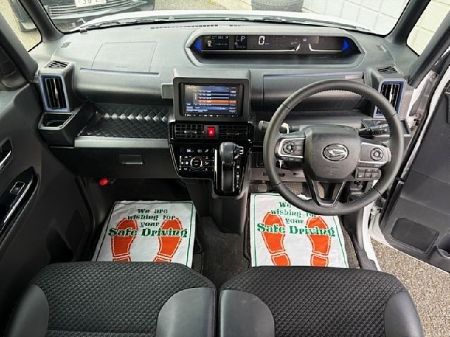 DAIHATSU TANTO CUSTOM 2021 Image 31