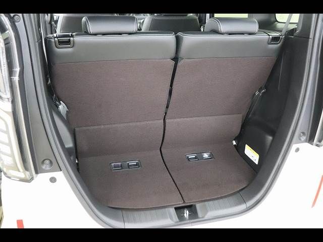 HONDA N BOX CUSTOM 2020 Image 31