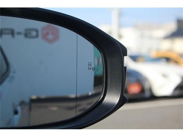 TOYOTA PRIUS PHV 2024 Image 31