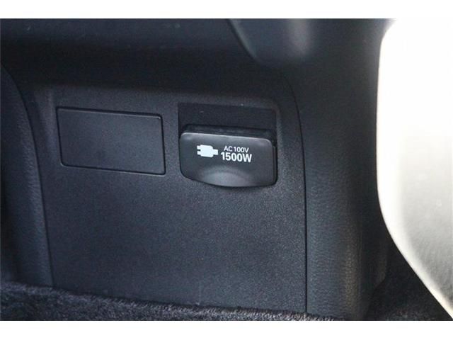 TOYOTA PRIUS PHV 2024 Image 31