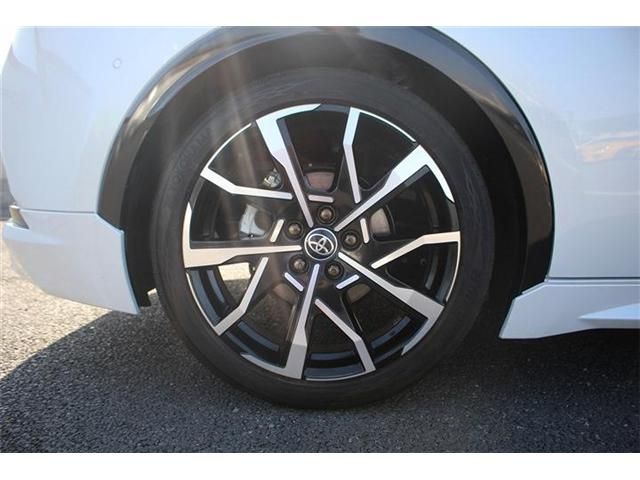 TOYOTA PRIUS PHV 2024 Image 31