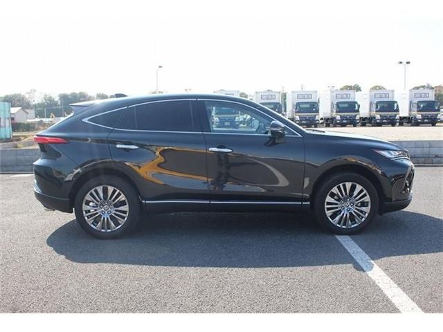 TOYOTA HARRIER HYBRID 2024 Image 31