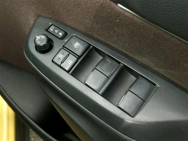 TOYOTA YARIS CROSS HYBRID 2021 Image 31