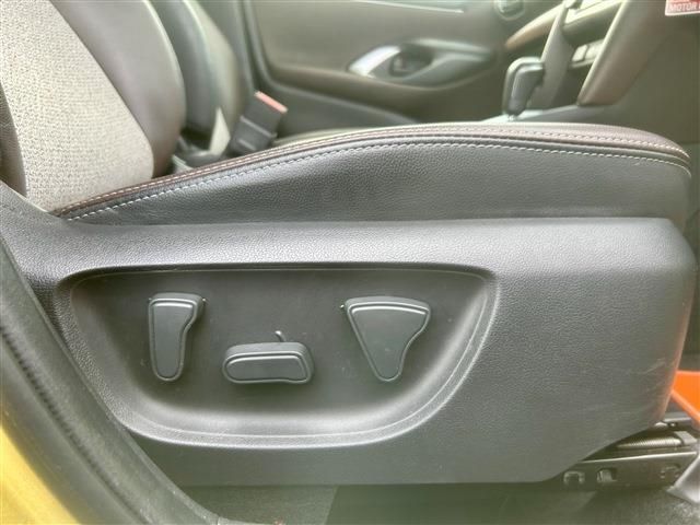 TOYOTA YARIS CROSS HYBRID 2021 Image 31