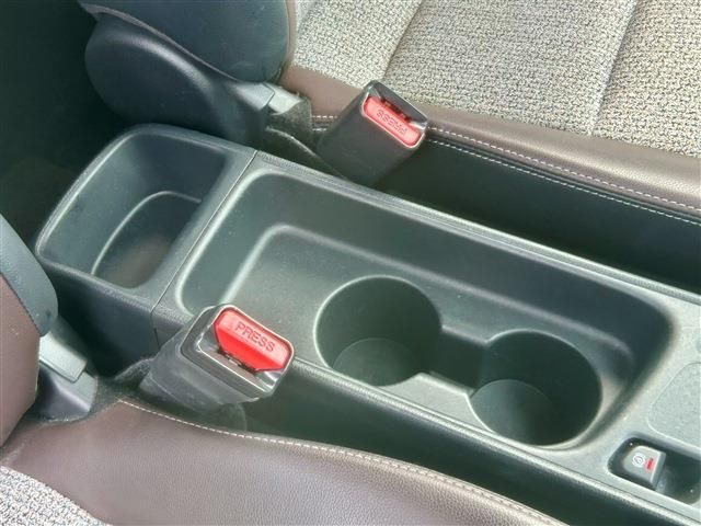 TOYOTA YARIS CROSS HYBRID 2021 Image 31