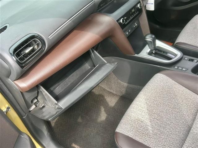 TOYOTA YARIS CROSS HYBRID 2021 Image 31