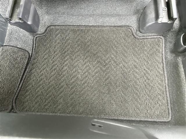 TOYOTA YARIS CROSS HYBRID 2021 Image 31