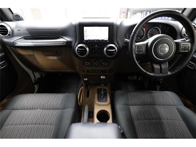 JEEP WRANGLER UNLIMI 2012 Image 31