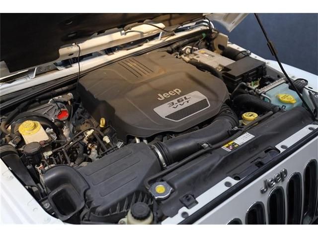 JEEP WRANGLER UNLIMI 2012 Image 31