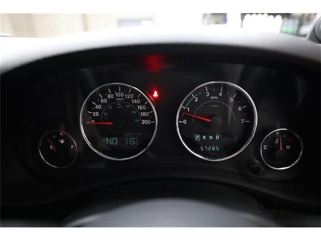 JEEP WRANGLER UNLIMI 2012 Image 31