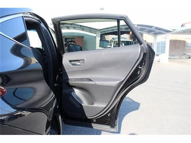 TOYOTA HARRIER 2WD 2023 Image 31