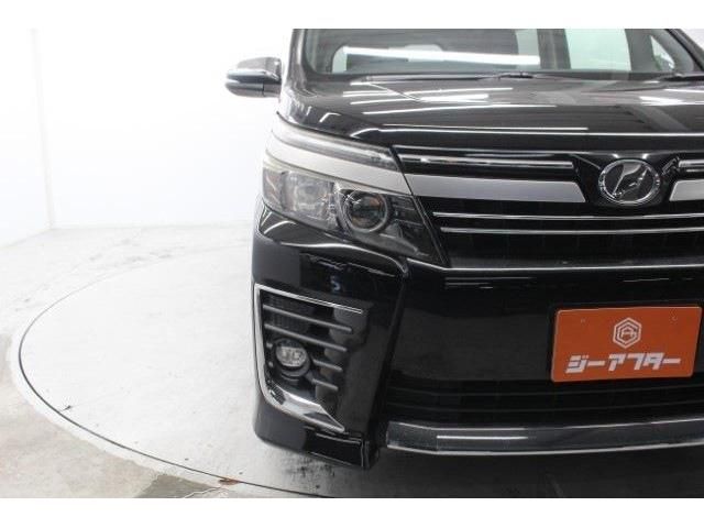 TOYOTA VOXY 2017 Image 31