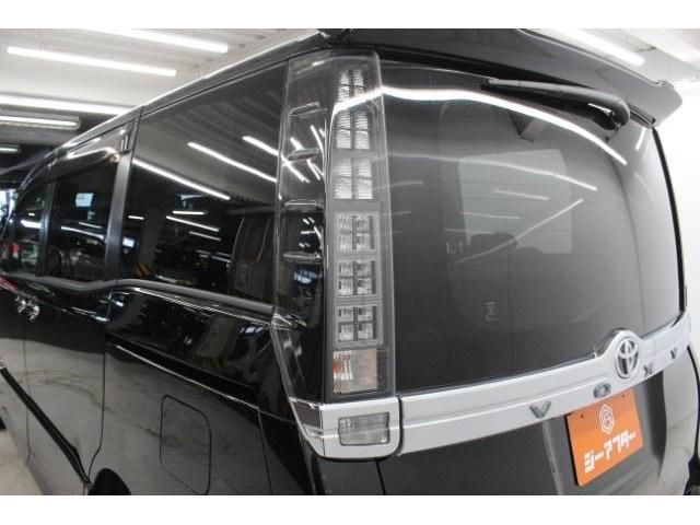 TOYOTA VOXY 2017 Image 31