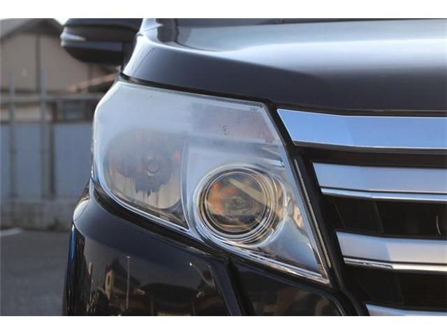 TOYOTA NOAH 2014 Image 31