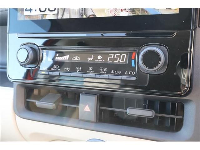 TOYOTA SIENTA HYBRID 2024 Image 31