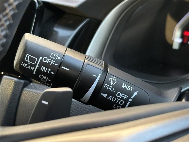 HONDA CIVIC HATCHBACK 2020 Image 31