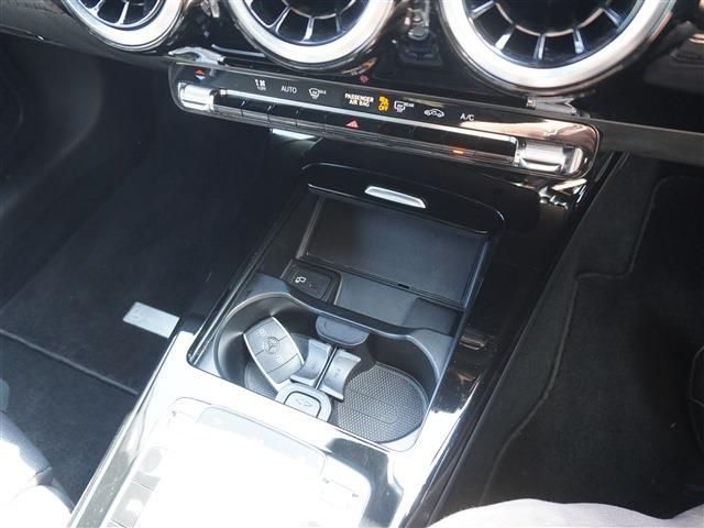 MERCEDES BENZ A CLAS 2019 Image 31