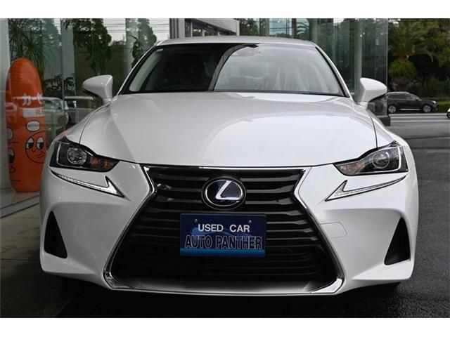 TOYOTA LEXUS IS300H 2019 Image 31