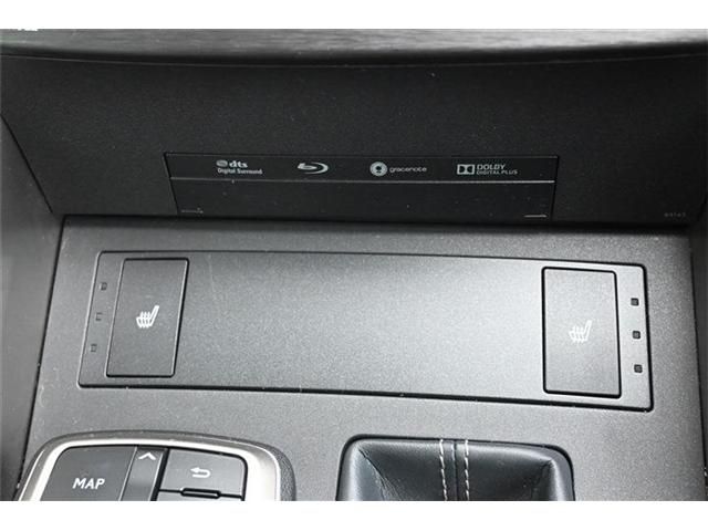 TOYOTA LEXUS IS300H 2019 Image 31