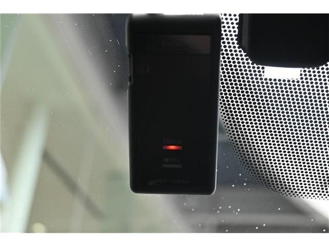 TOYOTA LEXUS IS300H 2019 Image 31