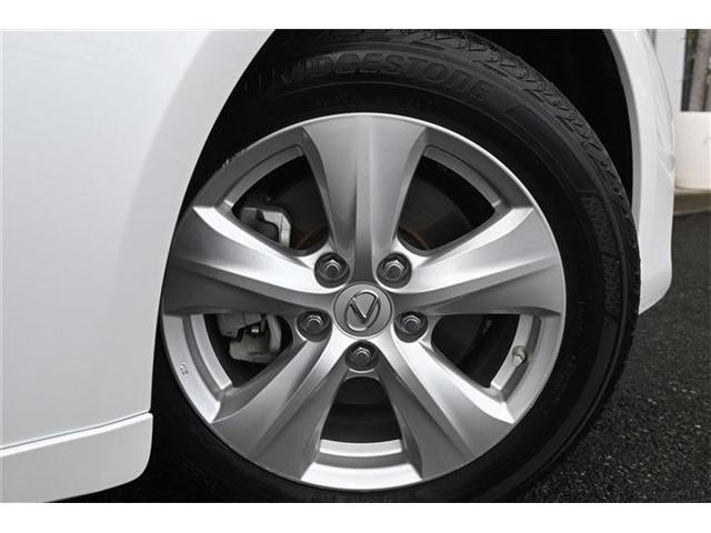 TOYOTA LEXUS IS300H 2019 Image 31