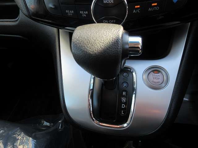 SUZUKI LANDY 2015 Image 31