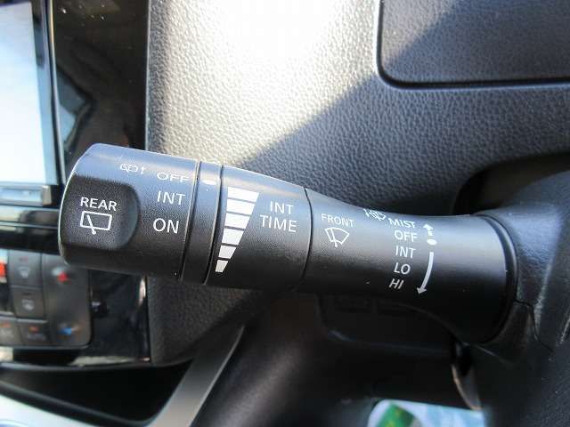 SUZUKI LANDY 2015 Image 31