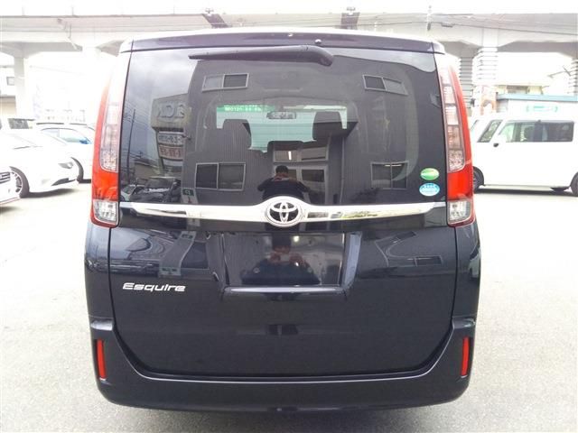 TOYOTA ESQUIRE 2015 Image 31