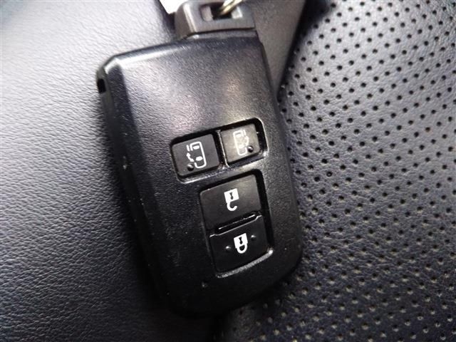 TOYOTA ESQUIRE 2015 Image 31