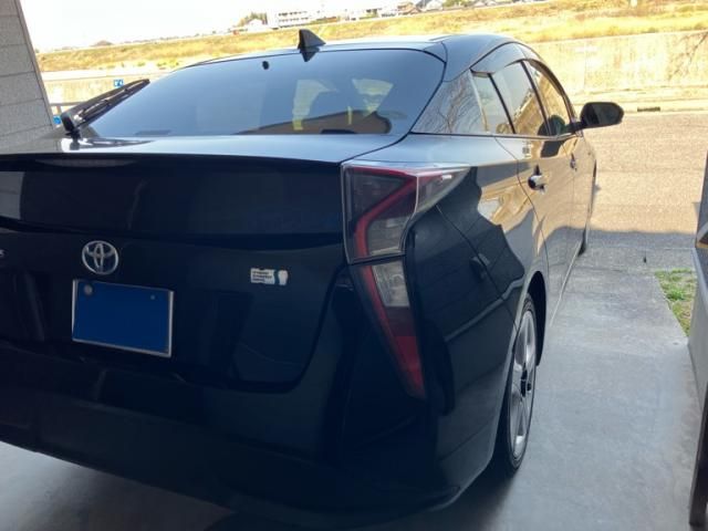TOYOTA PRIUS 2018 Image 31