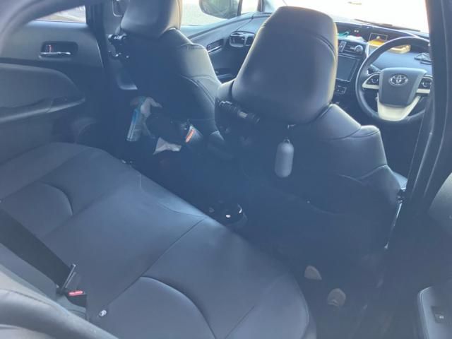 TOYOTA PRIUS 2018 Image 31
