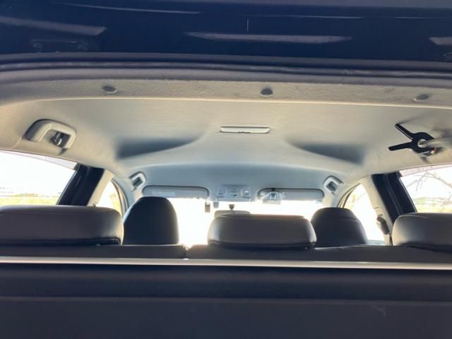 TOYOTA PRIUS 2018 Image 31