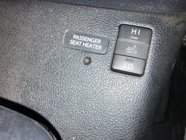 TOYOTA PRIUS 2018 Image 31