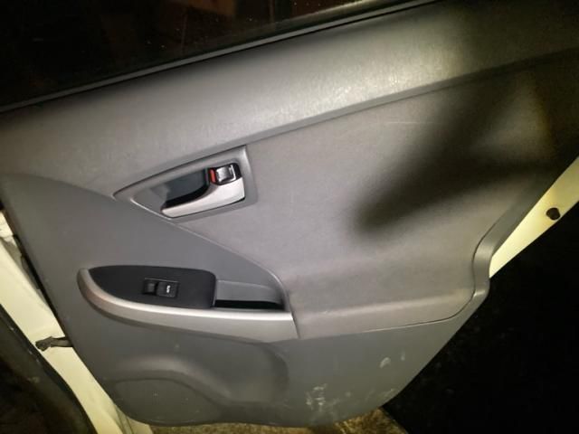 TOYOTA PRIUS 2010 Image 31