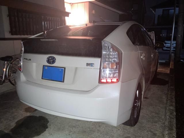 TOYOTA PRIUS 2010 Image 31