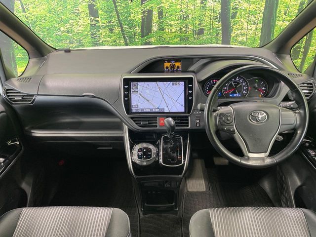 TOYOTA VOXY 2019 Image 31
