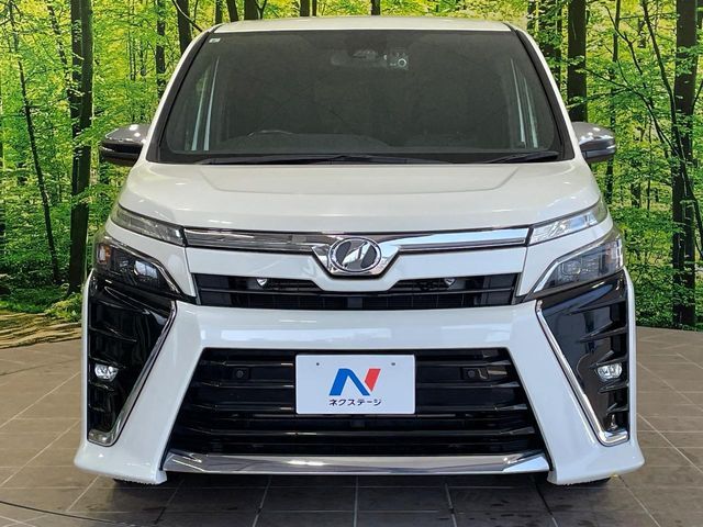 TOYOTA VOXY 2019 Image 31
