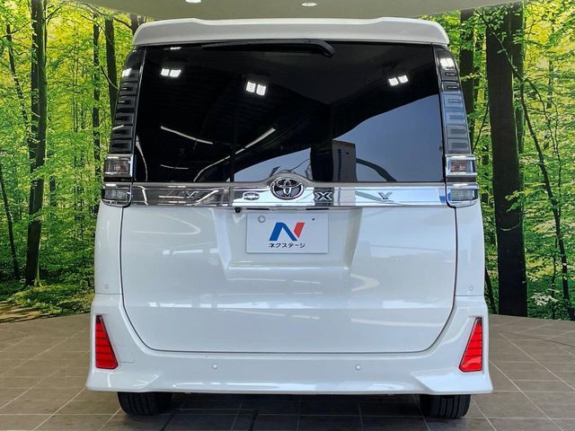 TOYOTA VOXY 2019 Image 31