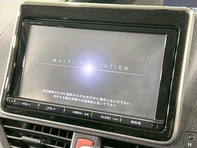 TOYOTA VOXY 2014 Image 31