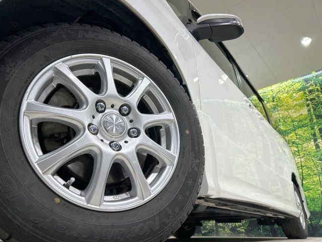 TOYOTA VOXY 2014 Image 31