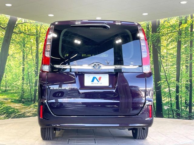 TOYOTA ESQUIRE 2015 Image 31